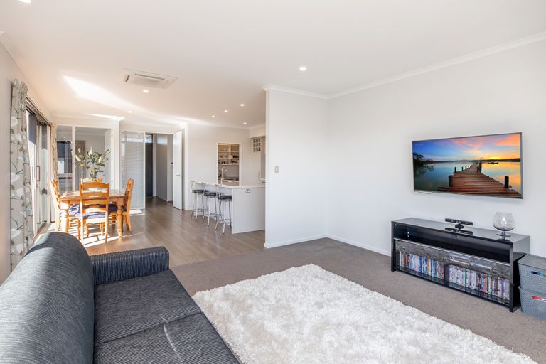 Photo of property in 105 Metehau Street, Marshland, Christchurch, 8083