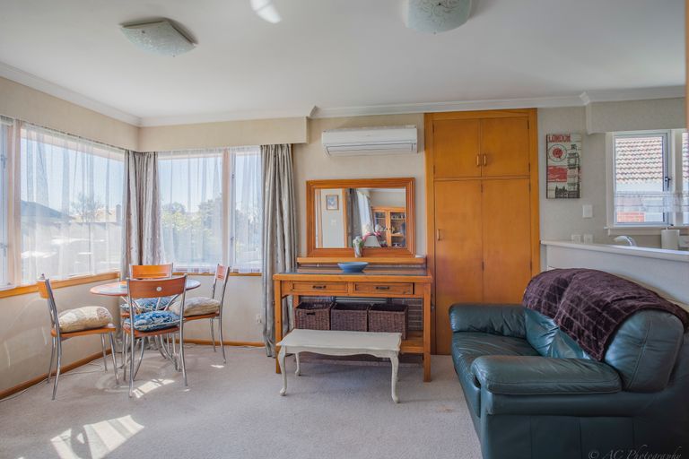Photo of property in 10 Saint George Street, Watlington, Timaru, 7910