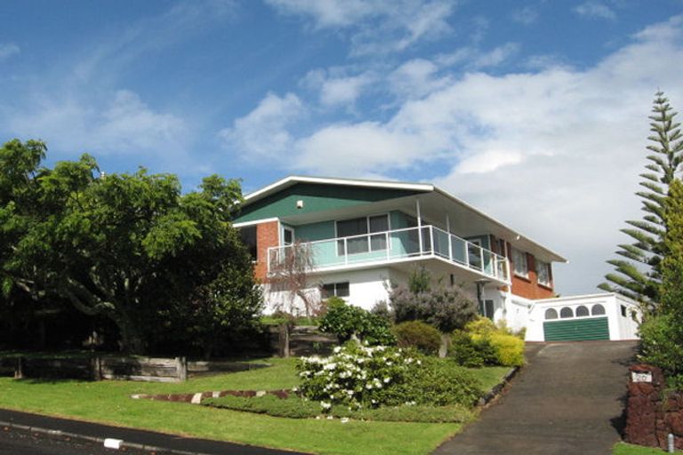 Photo of property in 26 Paisley Street, Mellons Bay, Auckland, 2014