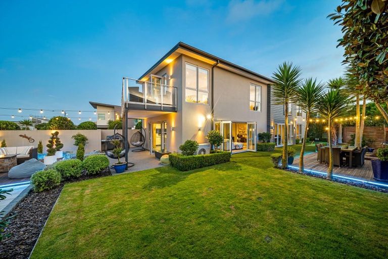 Photo of property in 83 Aston Drive, Waimairi Beach, Christchurch, 8083