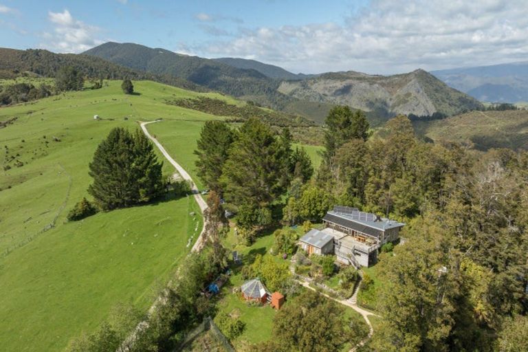 Photo of property in 727 Bird Road, Clifton, Takaka, 7183