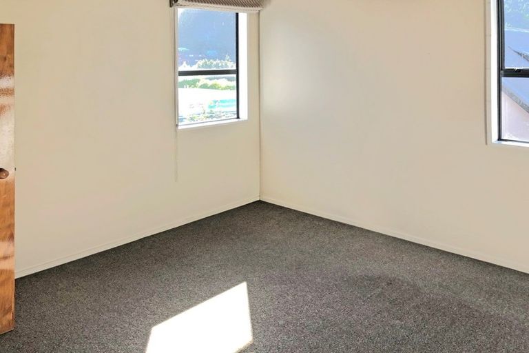 Photo of property in 120a Hallenstein Street, Queenstown, 9300