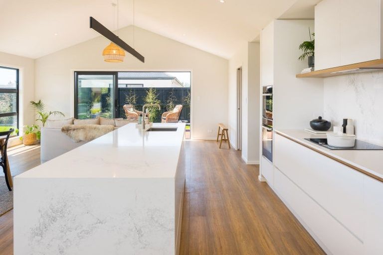 Photo of property in 30 Nikau Drive, Redwoodtown, Blenheim, 7201