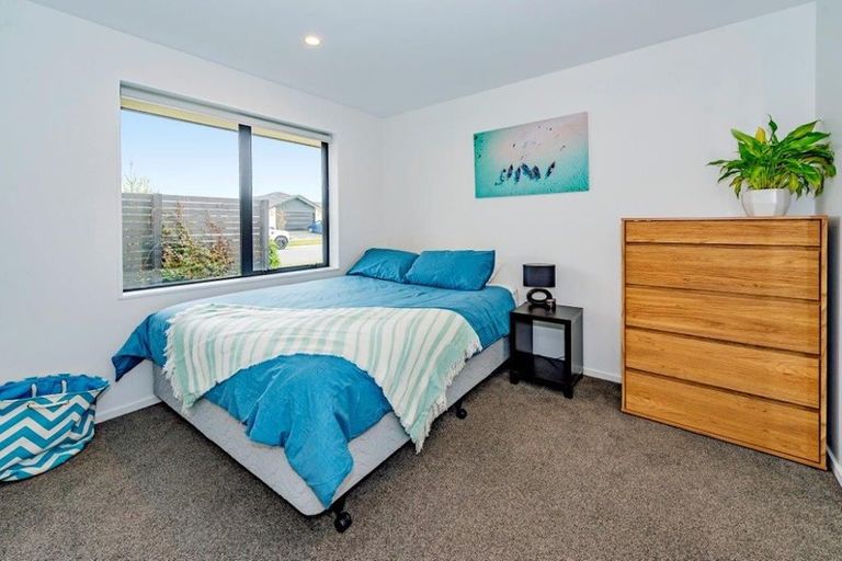 Photo of property in 1 Julia Close, Rolleston, 7614