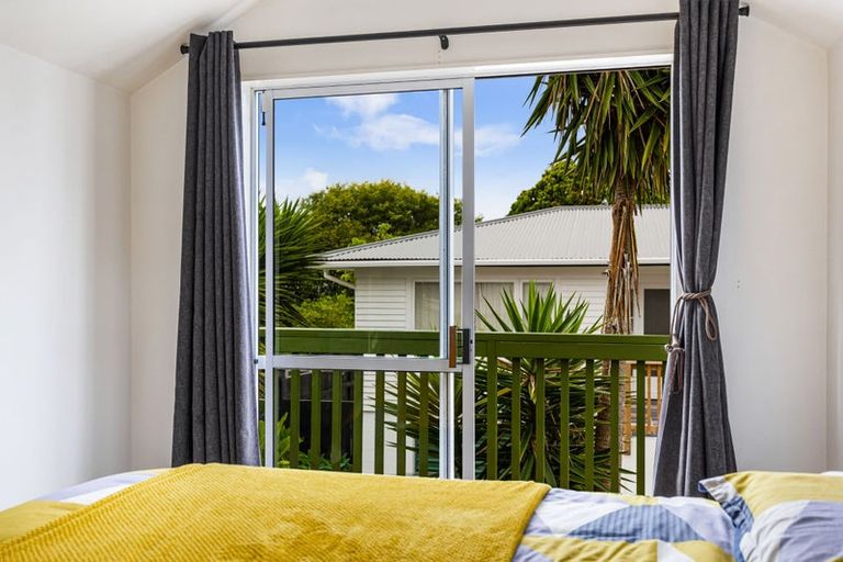 Photo of property in 1/41 Colwill Road, Massey, Auckland, 0614