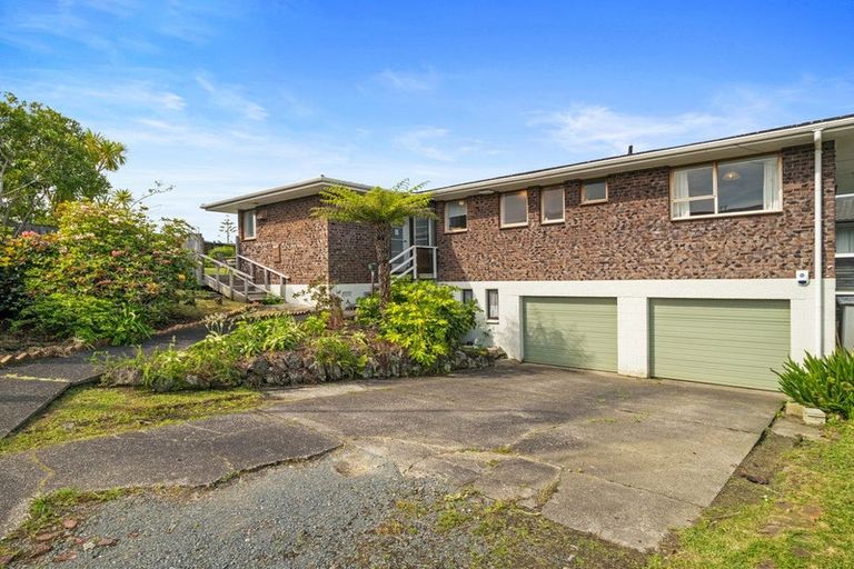 Photo of property in 85 Weatherly Road, Torbay, Auckland, 0630