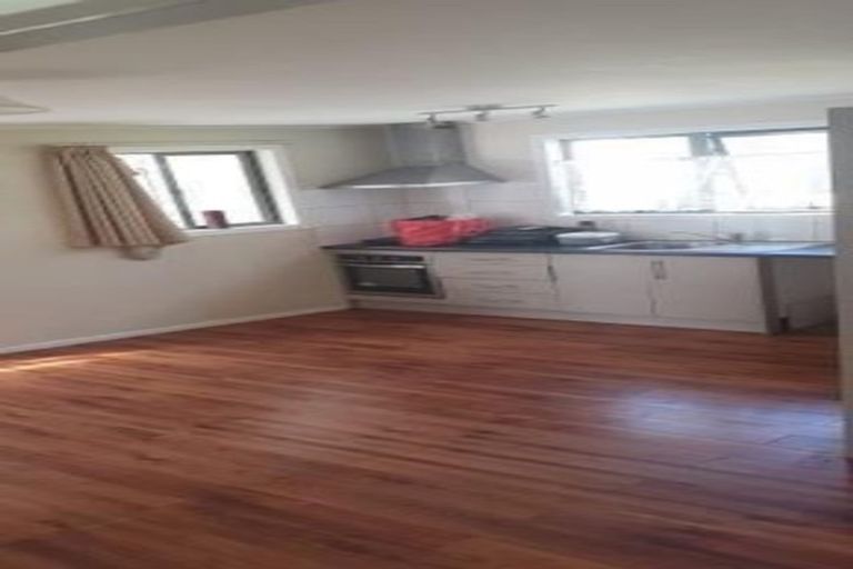 Photo of property in 2/73a Russell Road, Manurewa, Auckland, 2102