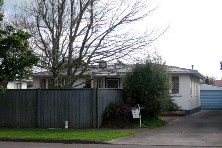 Photo of property in 35 Ferguson Street, Awapuni, Palmerston North, 4412
