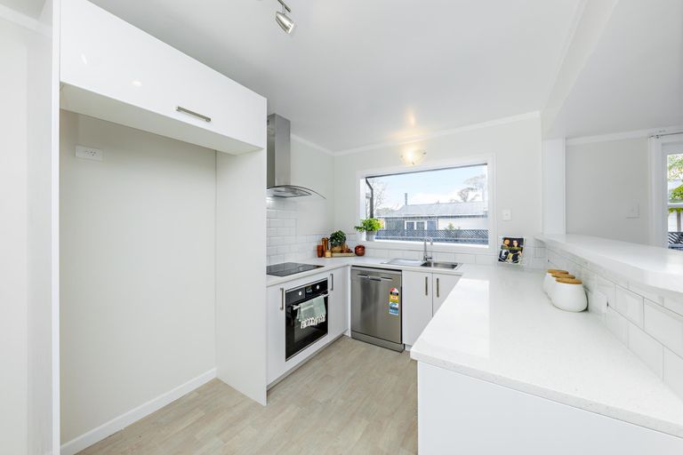 Photo of property in 1/25 Blanes Road, Weymouth, Auckland, 2103