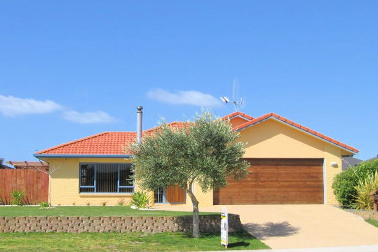 Photo of property in 23 Calypso Drive, Papamoa Beach, Papamoa, 3118