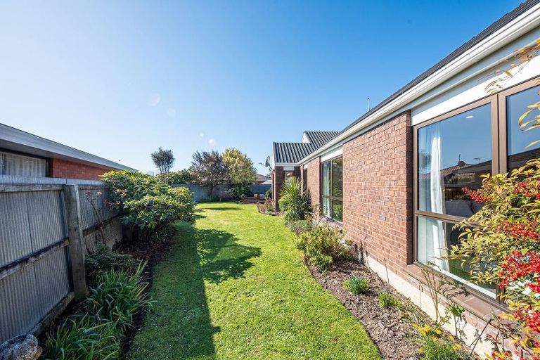 Photo of property in 156 Sawyers Arms Road, Northcote, Christchurch, 8052