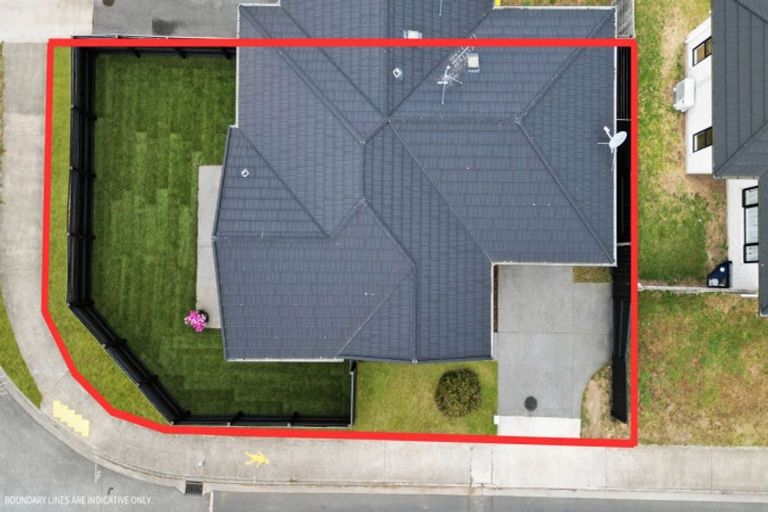 Photo of property in 18 Faber Place, Rototuna North, Hamilton, 3210