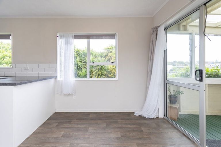 Photo of property in 45 Borich Road, Sunnyvale, Auckland, 0612