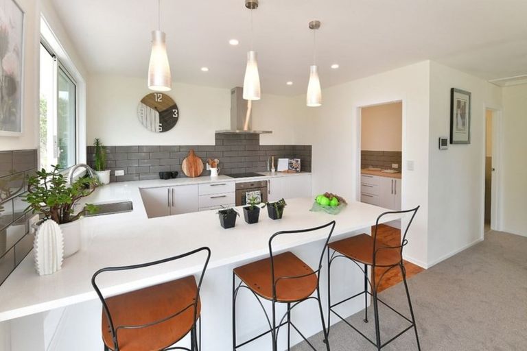 Photo of property in 877 Whangaparaoa Road, Manly, Whangaparaoa, 0930