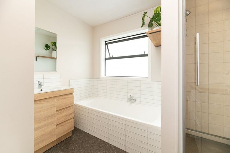 Photo of property in 20a Hawea Street, Mount Maunganui, 3116