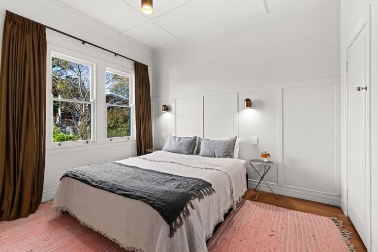 Photo of property in 24 Muritai Crescent, Havelock North, 4130