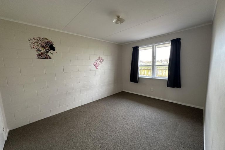 Photo of property in 14-16 Mako Mako Road, Levin, 5510