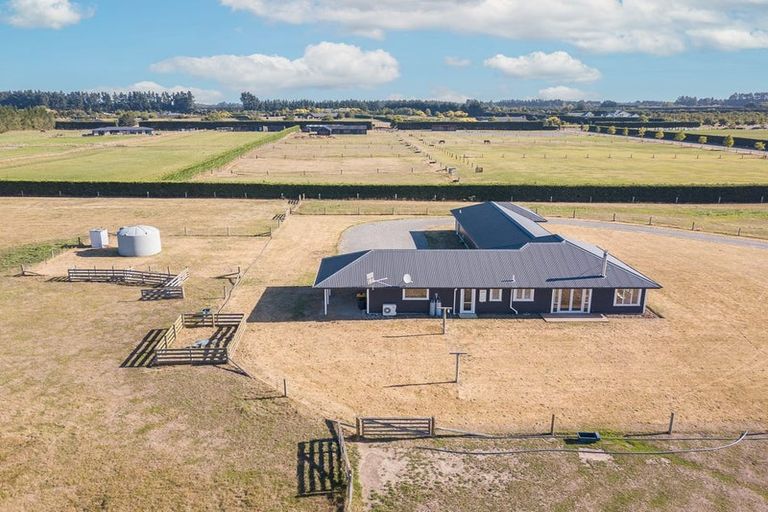 Photo of property in 1/616 Halkett Road, West Melton, Christchurch, 7671