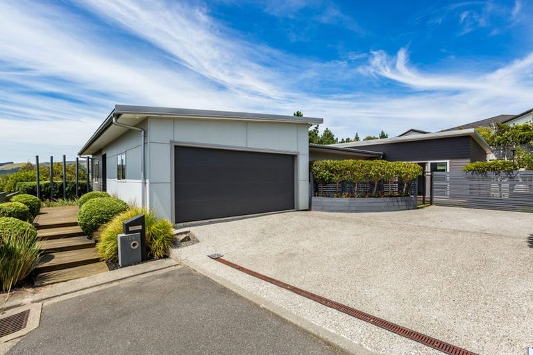 Photo of property in 136 Endeavour Drive, Whitby, Porirua, 5024