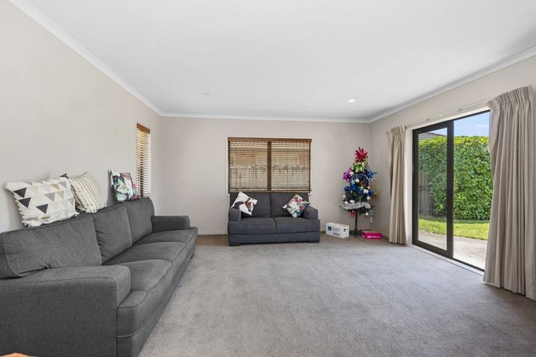 Photo of property in 53 Wiltshire Drive, Huntington, Hamilton, 3210