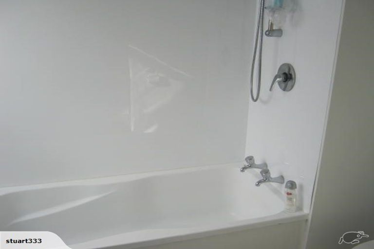 Photo of property in 28 Lerwick Terrace, Melrose, Wellington, 6023