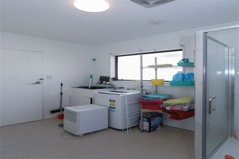 Photo of property in 250 Great South Road, Huntly, 3700