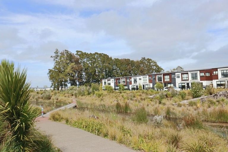 Photo of property in 11 John Gray Street, Papakura, 2110