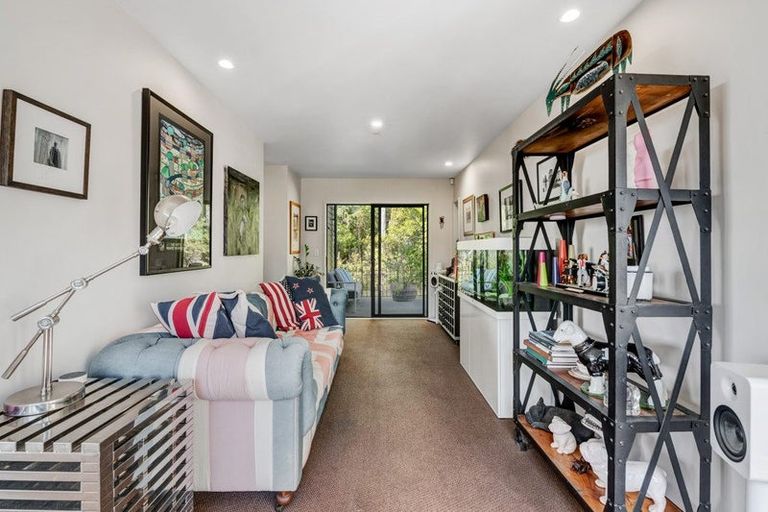 Photo of property in 102 West Road, Kaukapakapa, 0873