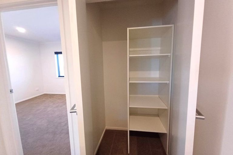 Photo of property in 252c Porchester Road, Takanini, 2112