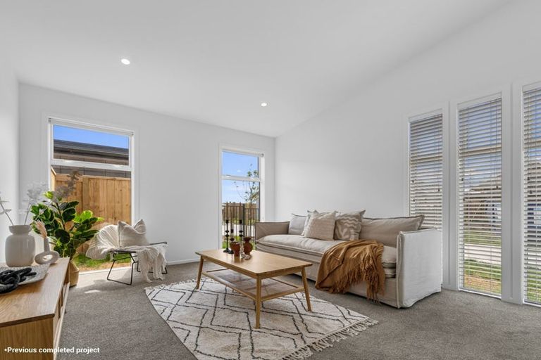 Photo of property in 69 Annie Aranui Drive, Poraiti, 4182