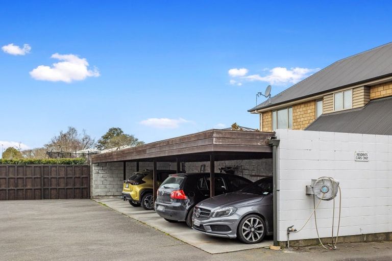 Photo of property in 2/30 Clissold Street, Merivale, Christchurch, 8014