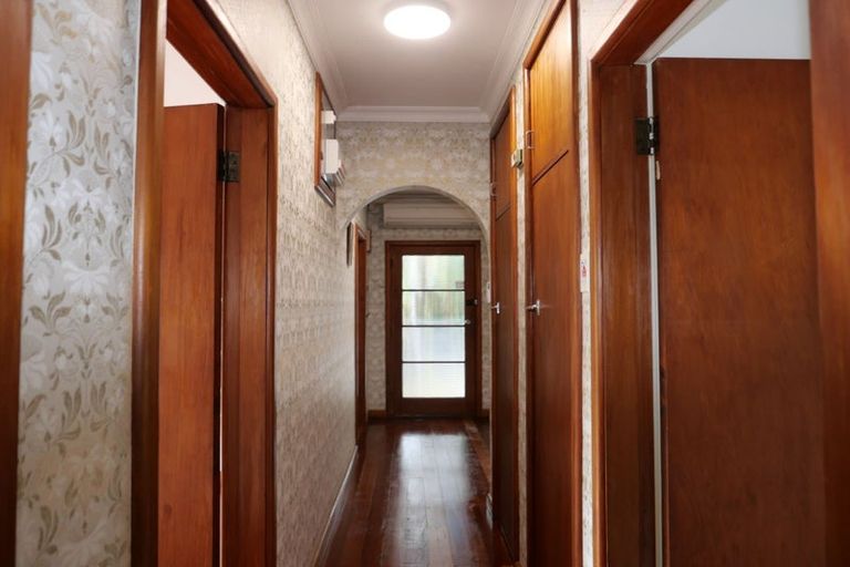 Photo of property in 37 Awa Road, Miramar, Wellington, 6022