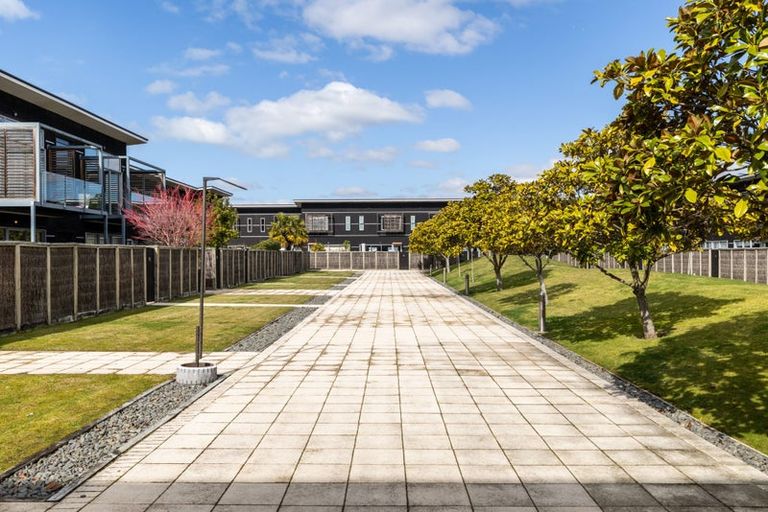 Photo of property in The Terraces, 31/9 Humber Street, Pandora, Napier, 4110