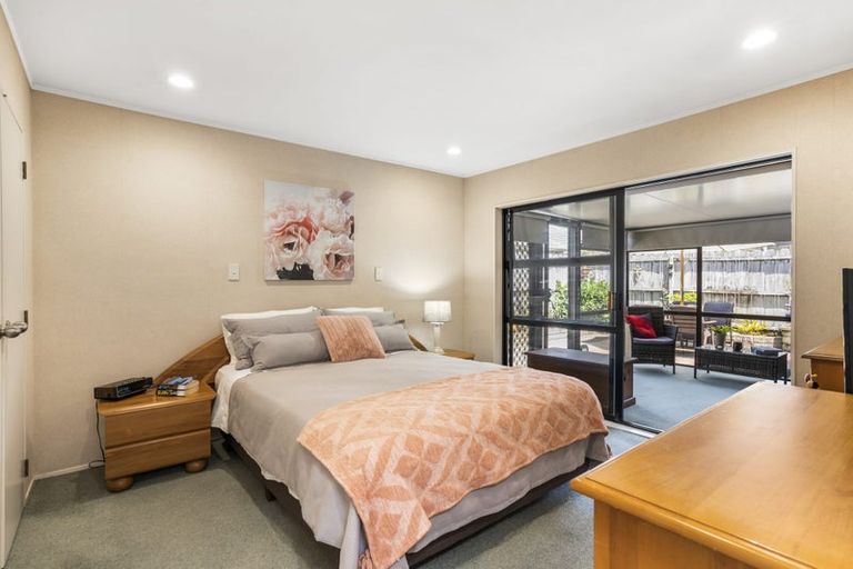 Photo of property in 1/6 Marbeth Court, Botany Downs, Auckland, 2010