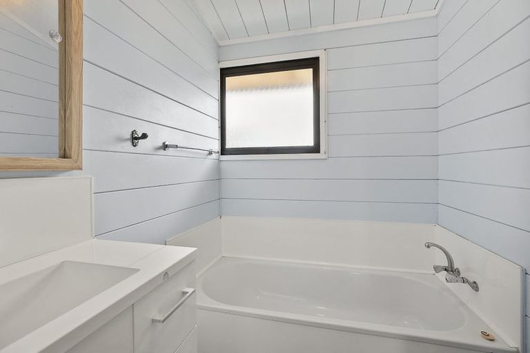 Photo of property in 5 Menzies Place, Paeroa, 3600