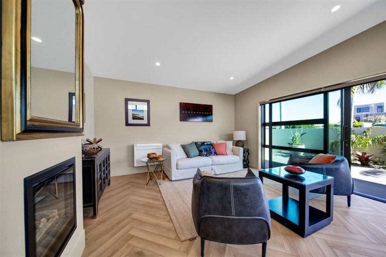 Photo of property in 52 Buller Street, New Plymouth, 4312