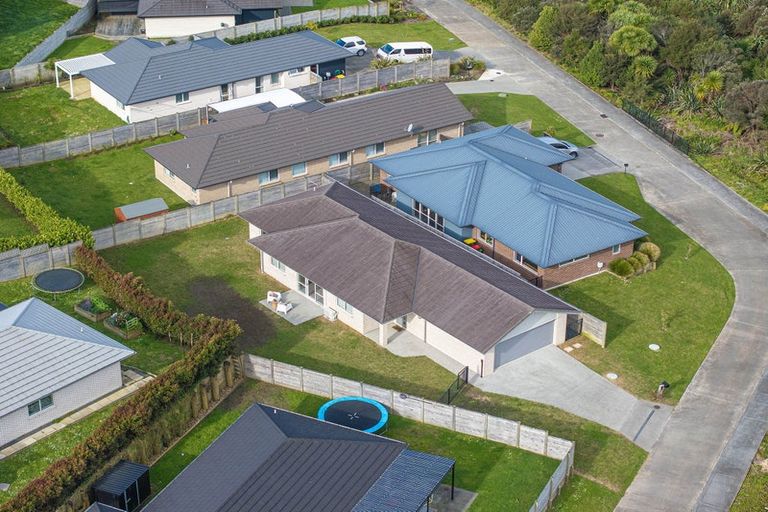 Photo of property in 1 Harry Close, Warkworth, 0910