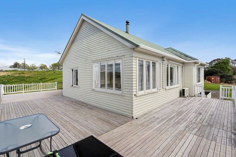 Photo of property in 733b Ridge Road, Riverhead, 0793