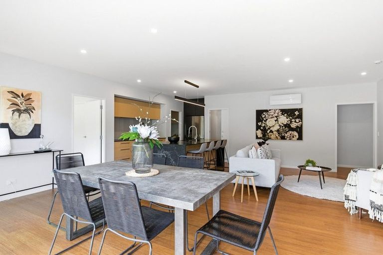 Photo of property in 1 Ara Haewai, Houghton Bay, Wellington, 6023