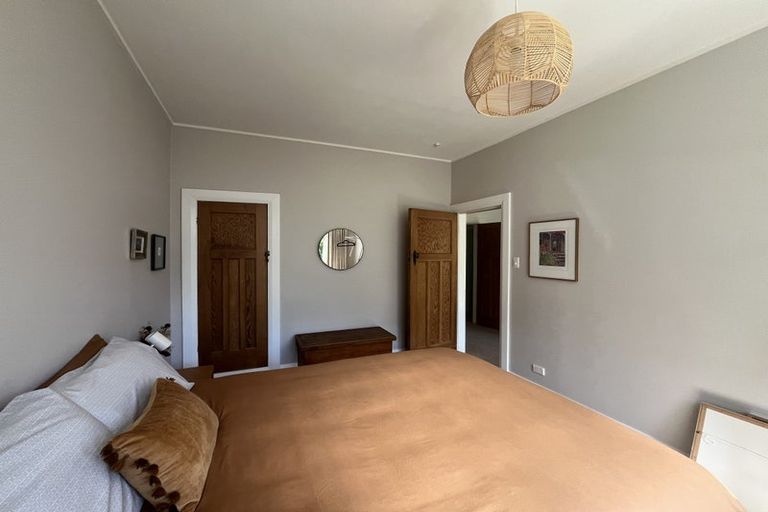 Photo of property in 12 Matipo Street, Eastbourne, Lower Hutt, 5013