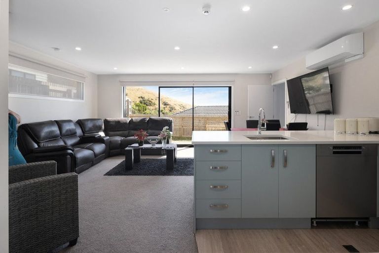 Photo of property in 29b Comber Place, Johnsonville, Wellington, 6037