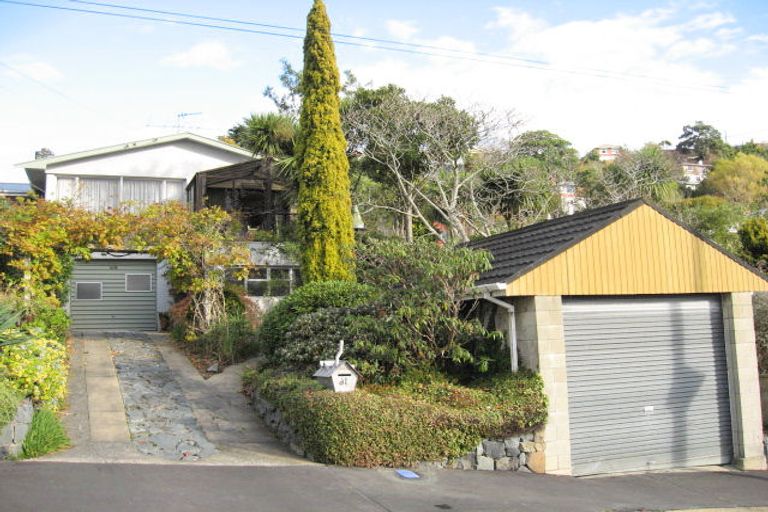 Photo of property in 16 Hocken Street, Kenmure, Dunedin, 9011