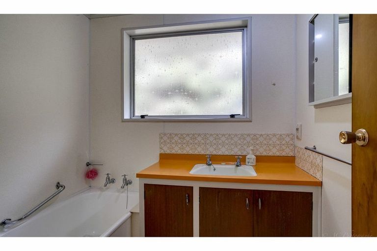 Photo of property in 25 Kyber Street, Pleasant Point, 7903