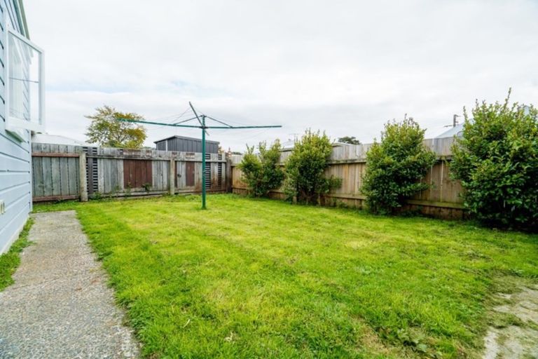 Photo of property in 268 Oxford Street, South Dunedin, Dunedin, 9012