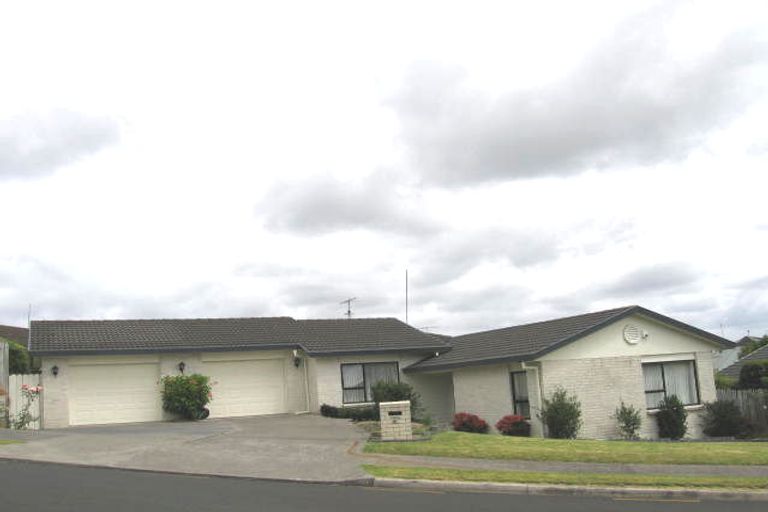 Photo of property in 10 Mercury Lane, Windsor Park, Auckland, 0632