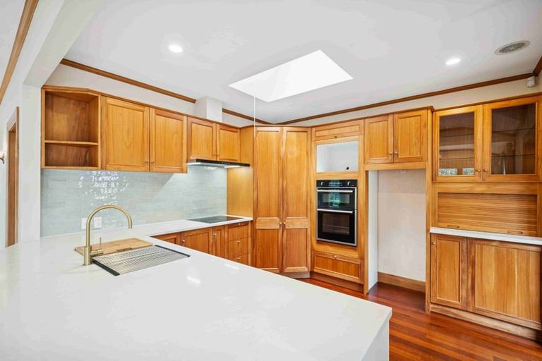 Photo of property in 32 Collingwood Street, Waterloo, Lower Hutt, 5011