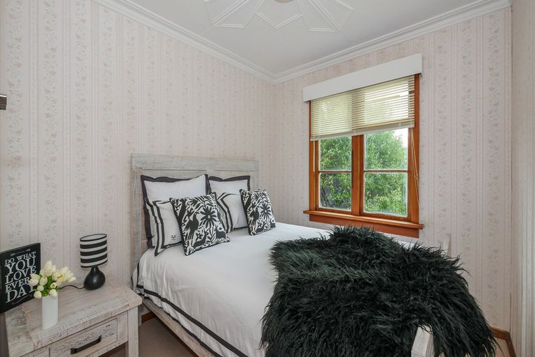 Photo of property in 13 Church Hill Road, Green Island, Dunedin, 9018