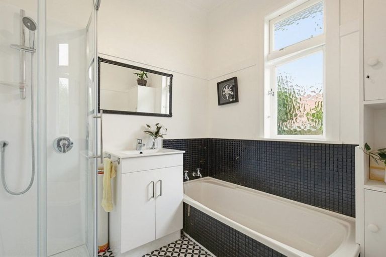 Photo of property in 99 Orangi Kaupapa Road, Northland, Wellington, 6012