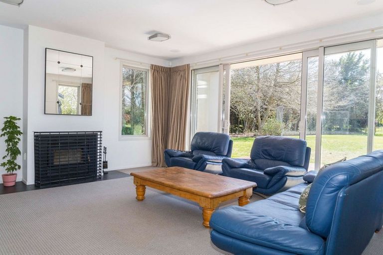 Photo of property in 239 Adelaide Road, Dannevirke, 4930
