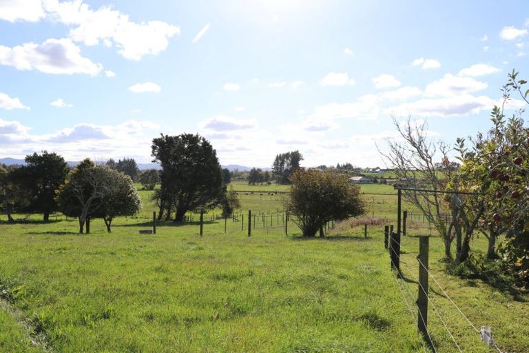 Photo of property in 2220 Kakaramea Road, Ngahinapouri, Hamilton, 3290